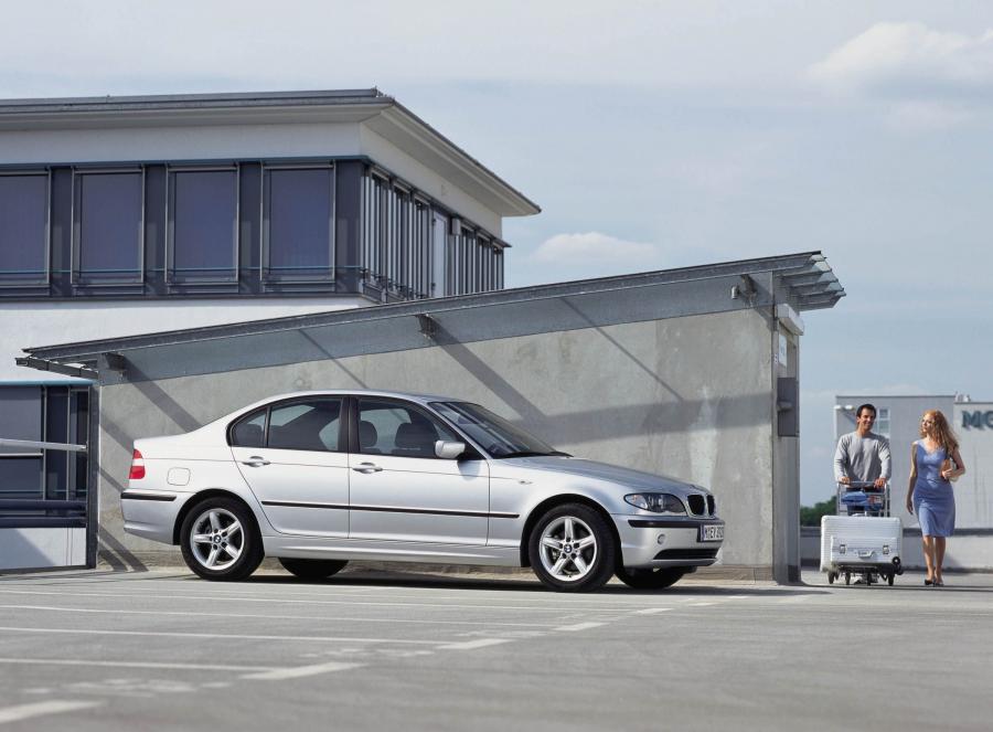  BMW 3-Series 2002 года  (фото 9 из 16)